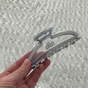 Like New Alo Acrylic Illusion Claw Clip